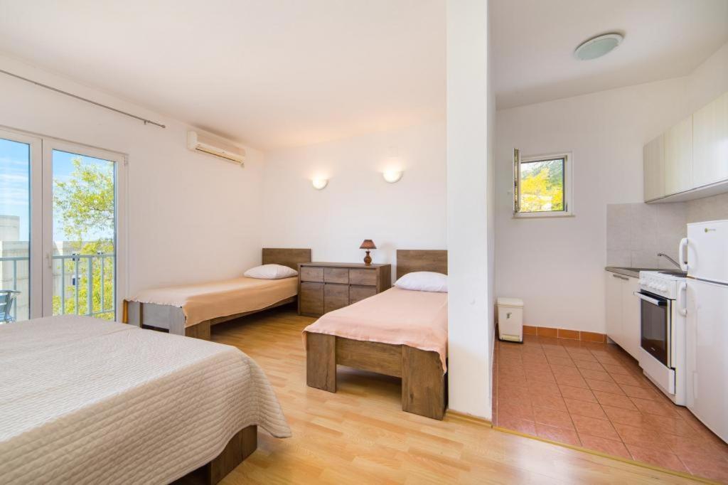 Apartments Slavena Градац Экстерьер фото