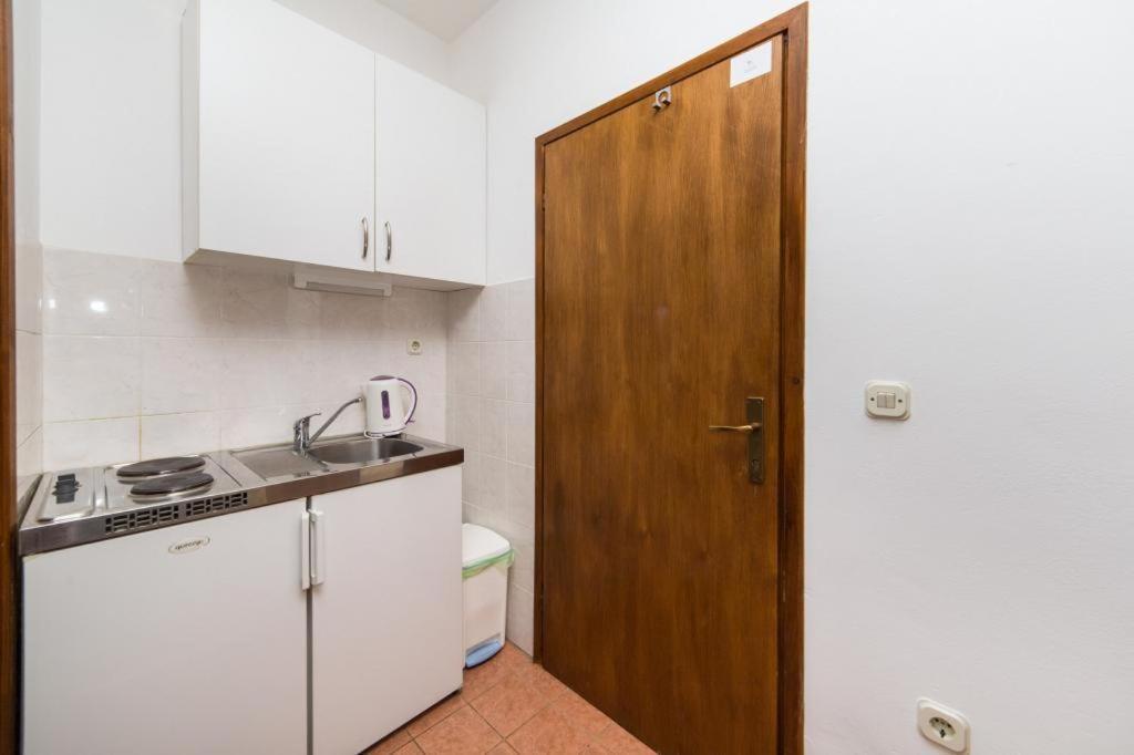Apartments Slavena Градац Экстерьер фото